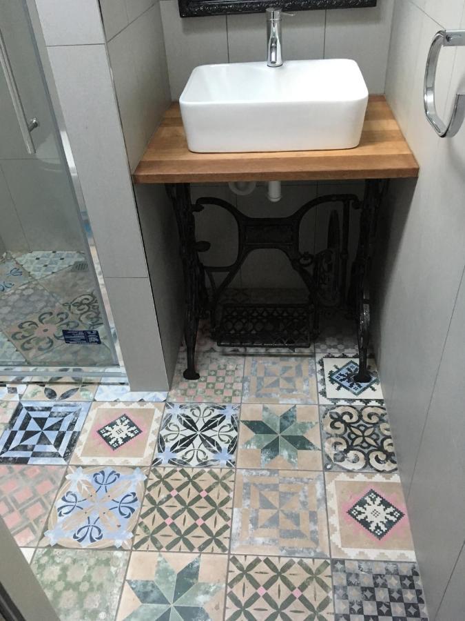 Assemblage Boutique Art B & B Χόμπαρτ Εξωτερικό φωτογραφία