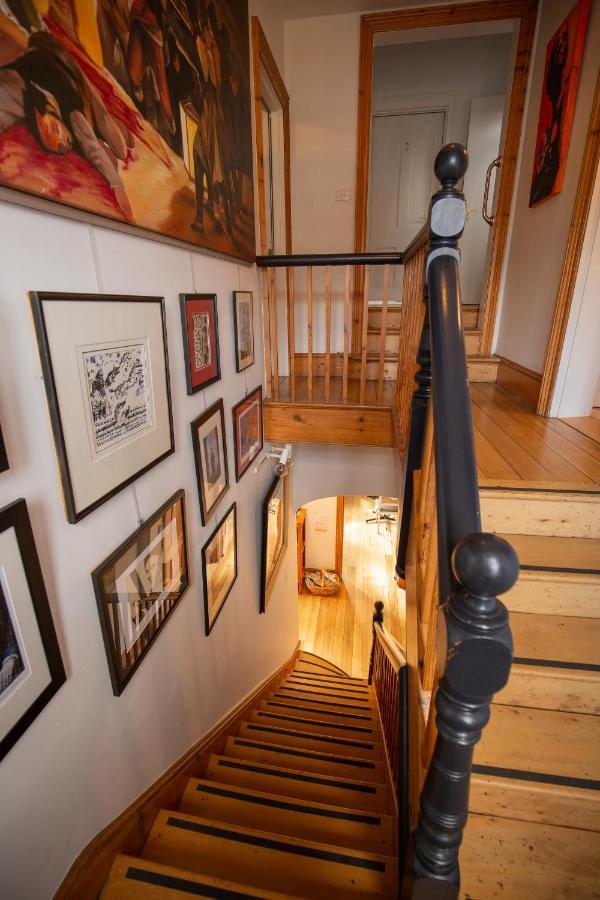 Assemblage Boutique Art B & B Χόμπαρτ Εξωτερικό φωτογραφία