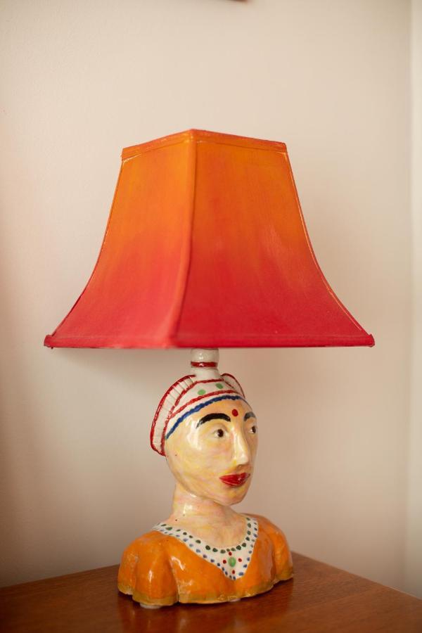 Assemblage Boutique Art B & B Χόμπαρτ Εξωτερικό φωτογραφία