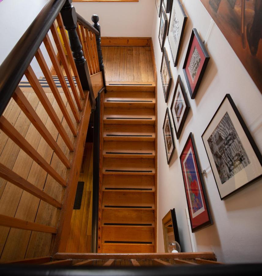 Assemblage Boutique Art B & B Χόμπαρτ Εξωτερικό φωτογραφία